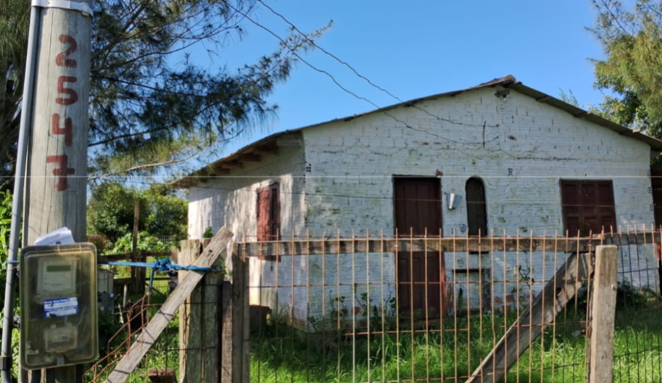 01 (UM) TERRENO URBANO SITUADO NA PRAIA DO QUINTÃO/RS 300M²